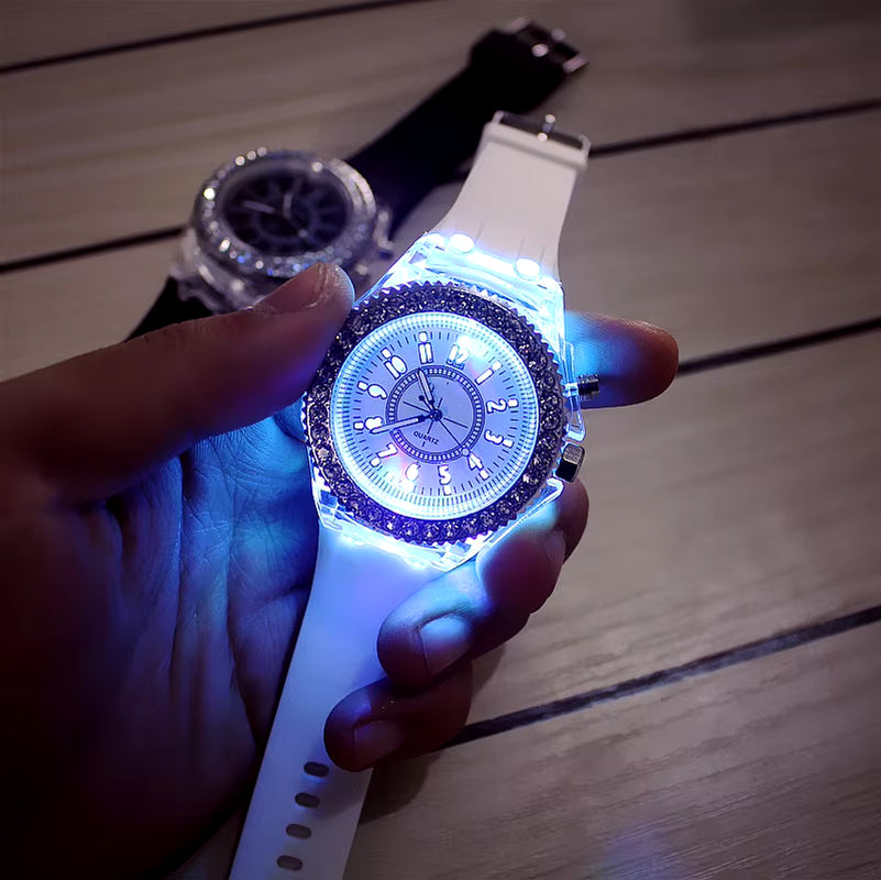 Led Flash Luminous Watch Personality Trends Students Lovers Jellies Woman Men'S Watches 7 Color Light Wristwatch Bayan Kol Saati